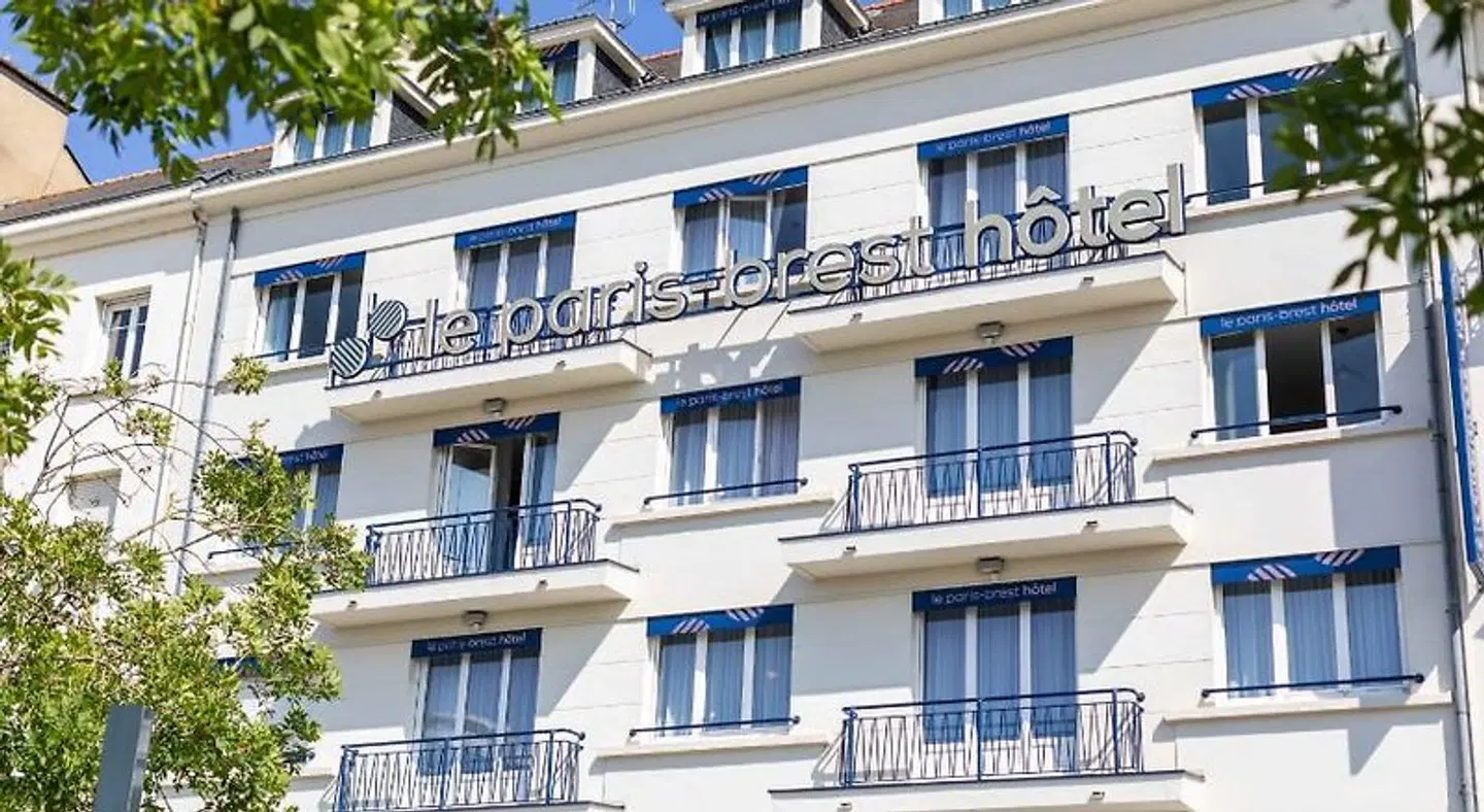le paris-brest hôtel EXTERIOR