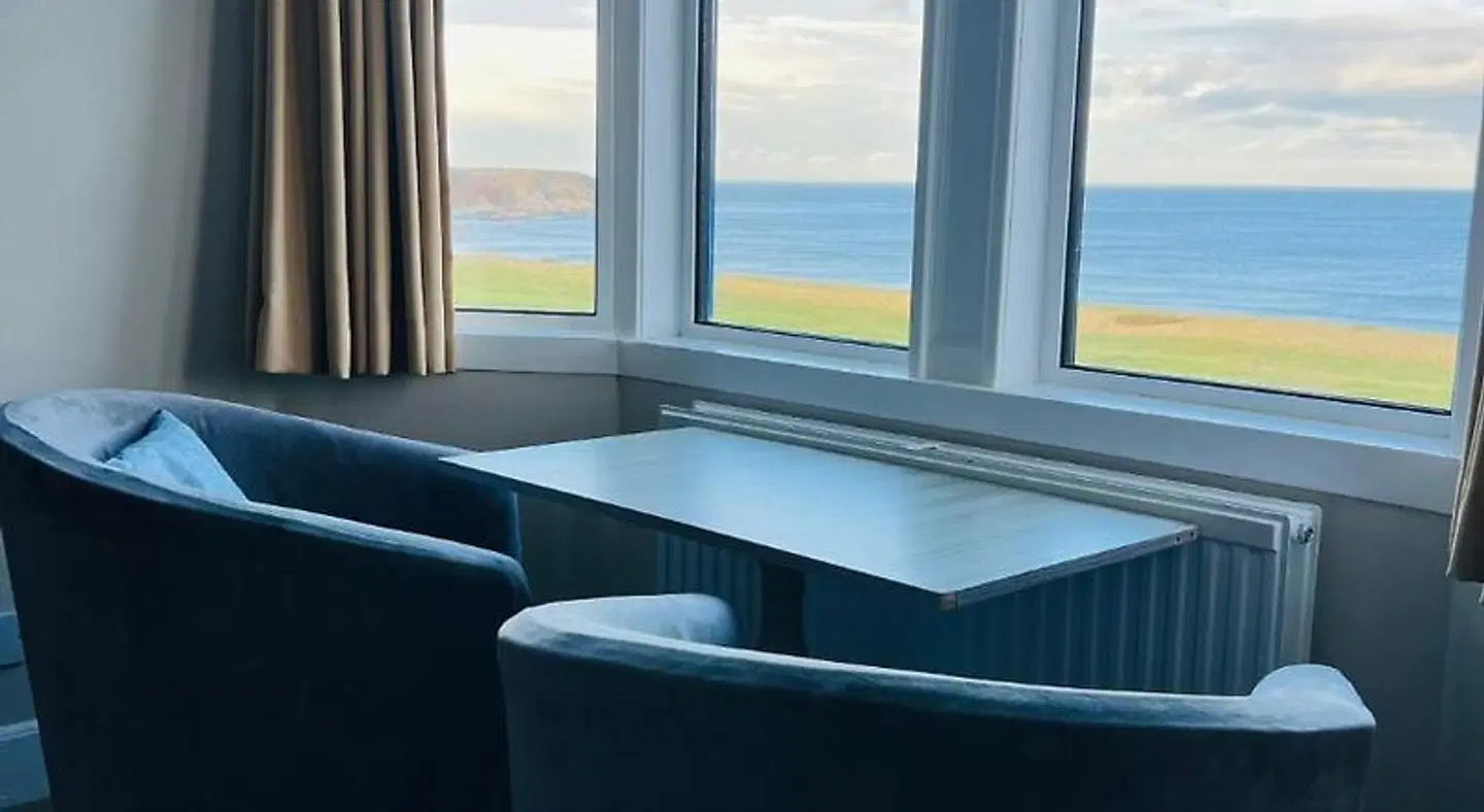 Cullen Bay LOUNGE_LOBBY
