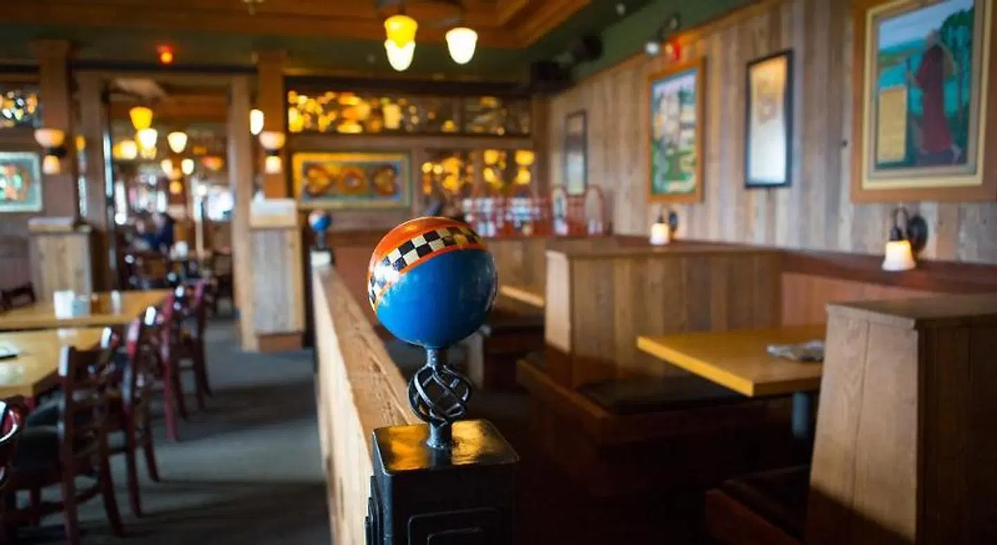 McMenamins Gearhart Hotel Bar