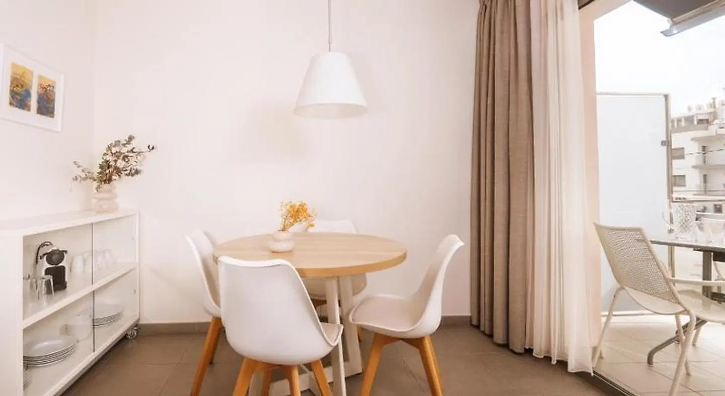 Apartamentos Castellmar ROOM_EXAMPLE