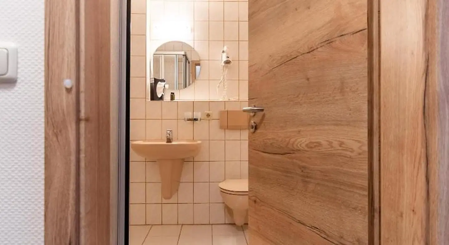 Hotel Zur Aussicht Badezimmer