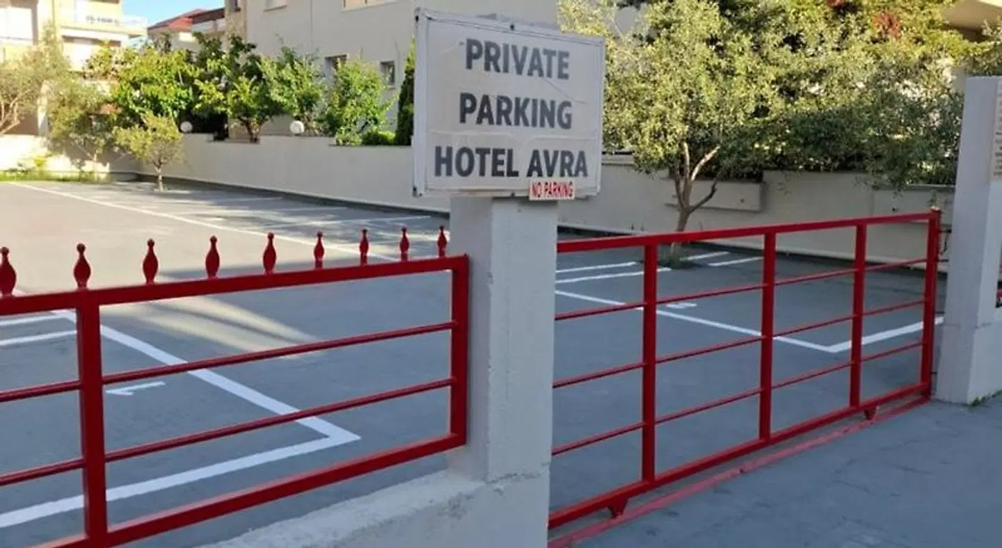 Avra Hotel EXTERIOR