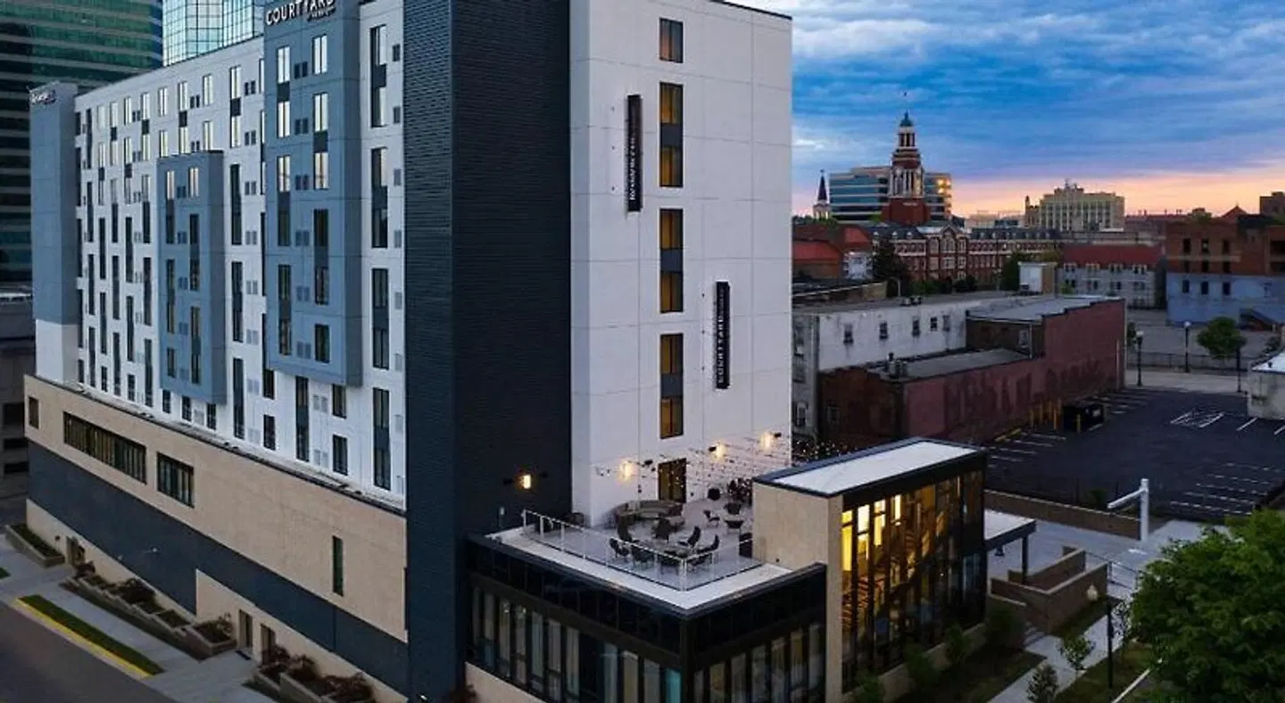 Courtyard by Marriott Knoxville Downtown Terrasse