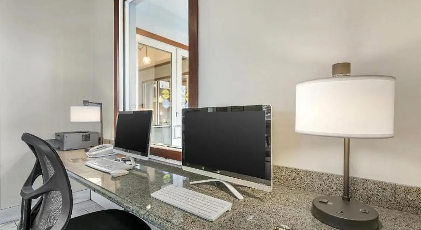Best Western Port Columbus ROOM_EXAMPLE