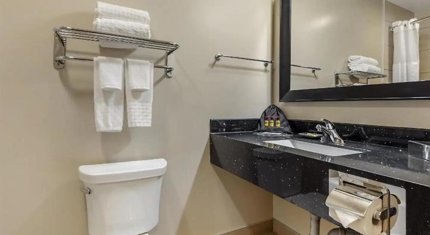 Best Western Plus Moose Jaw Badezimmer