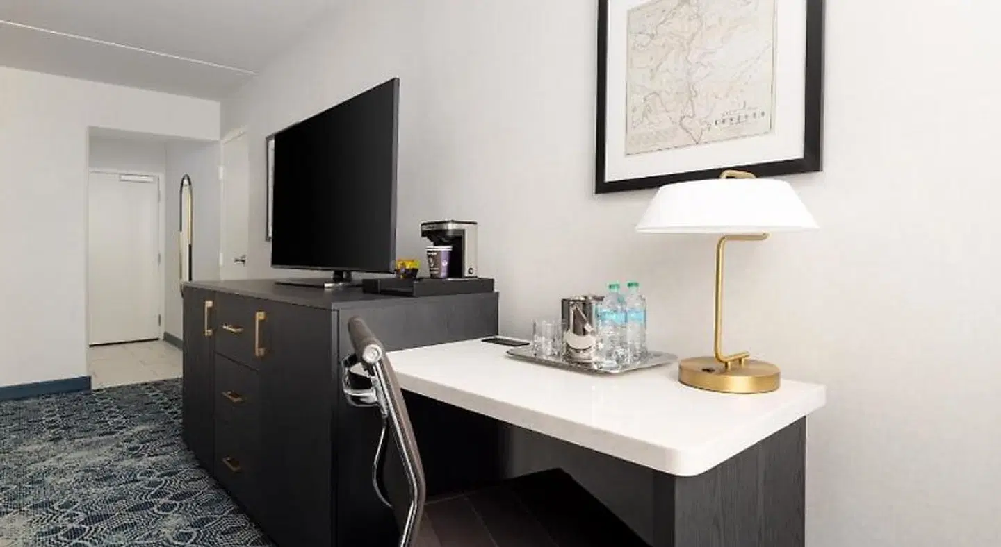 Holiday Inn Concord Downtown by IHG ROOM_EXAMPLE