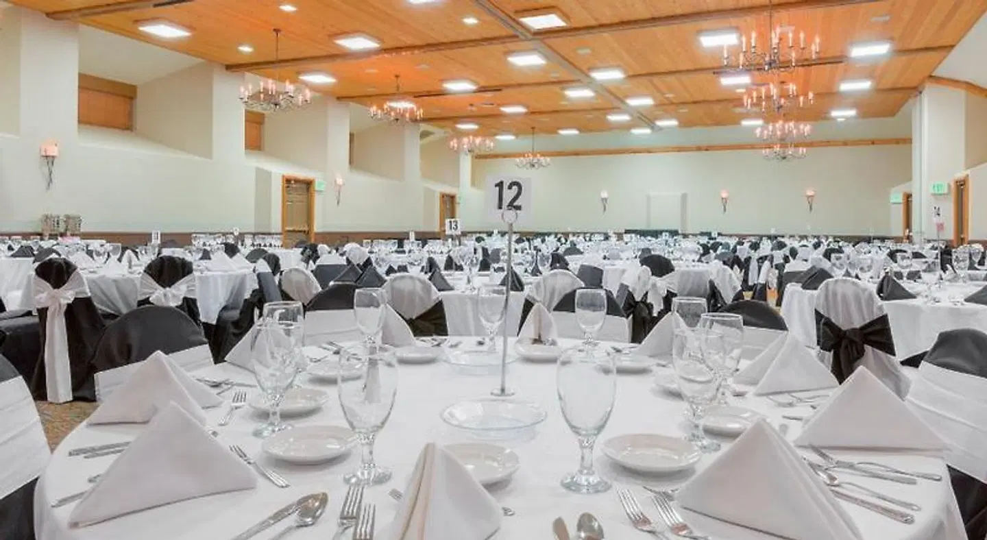 Holiday Inn Resort THE LODGE AT BIG BEAR LAKE by IHG Restaurant