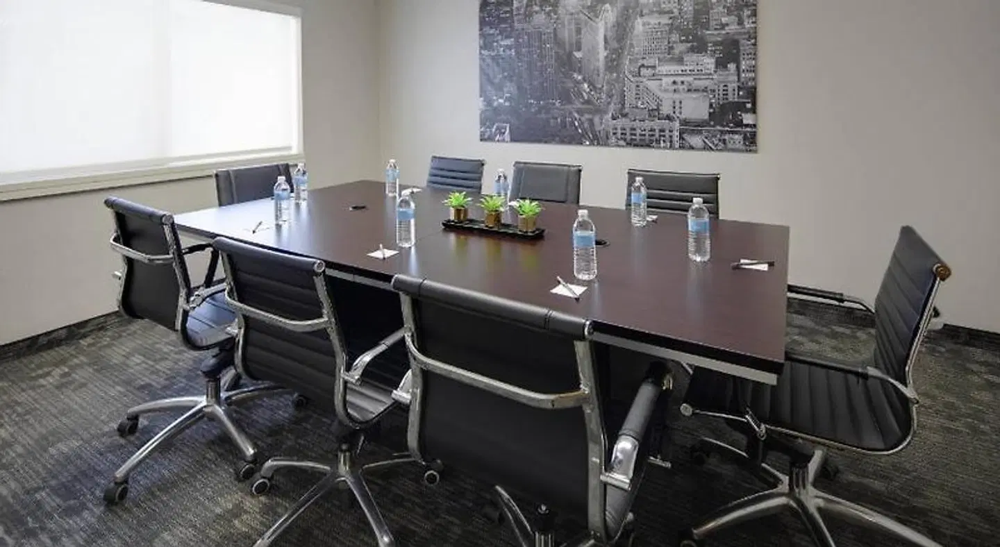 Courtyard by Marriott Dallas Addison/Midway Konferenz