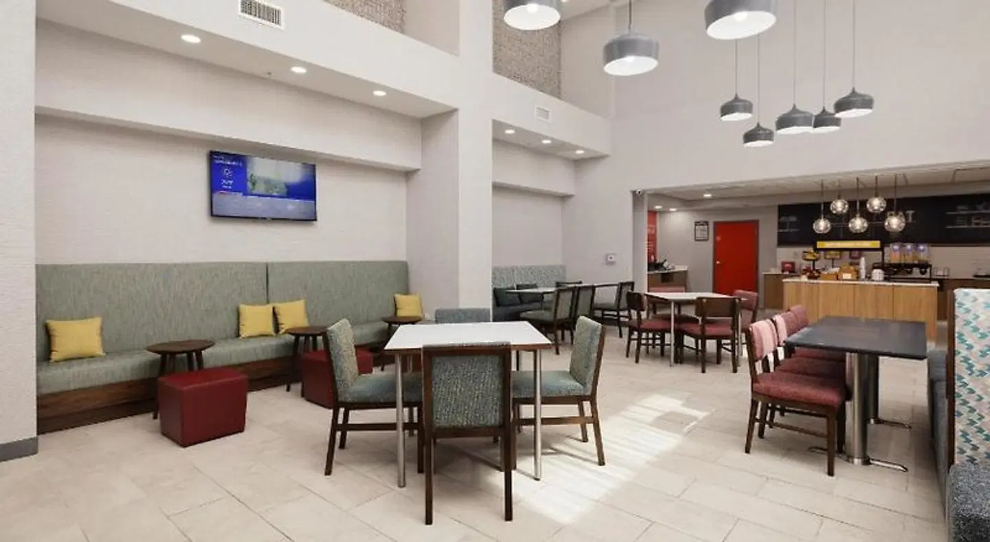 Hampton Inn & Suites McAllen Restaurant