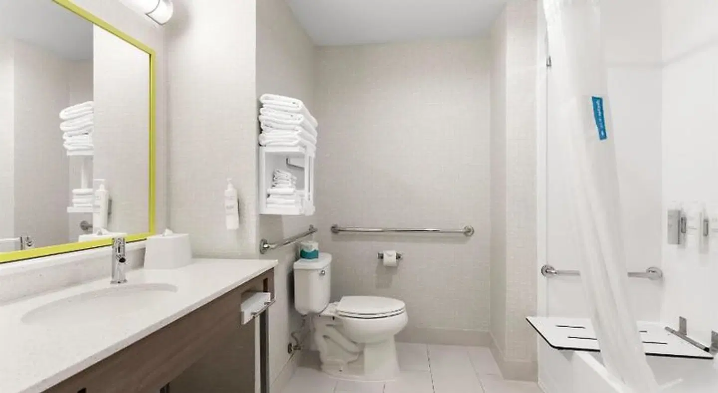 Hampton Inn & Suites Pensacola/I-10 Pine Forest Road Badezimmer