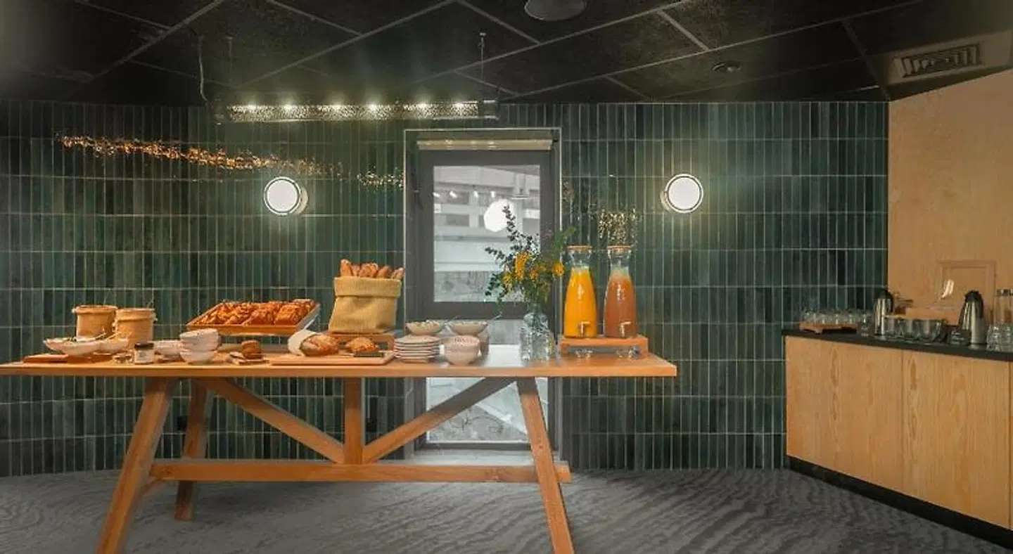 Eklo Paris Expo Porte de Versailles LOUNGE_LOBBY
