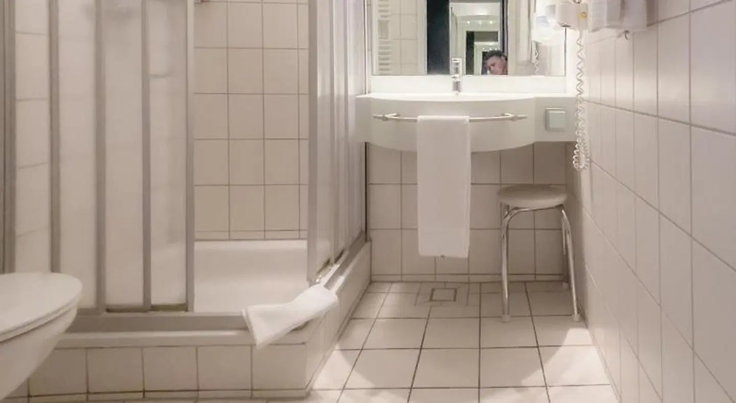 Hotel Zur Alten Schmiede Badezimmer