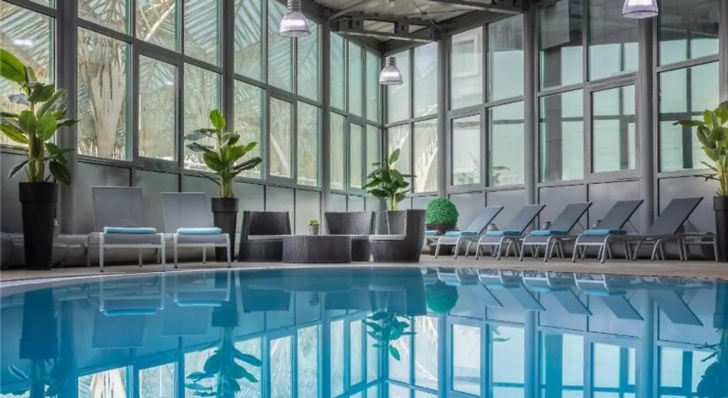 Tivoli Oriente Lisboa Hotel Hallenbad