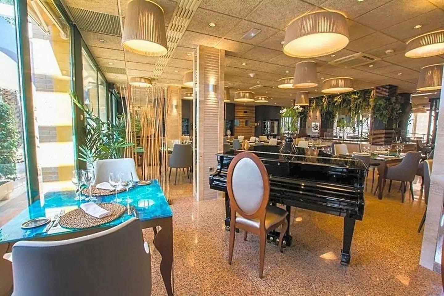 La Laguna Spa & Golf Restaurant