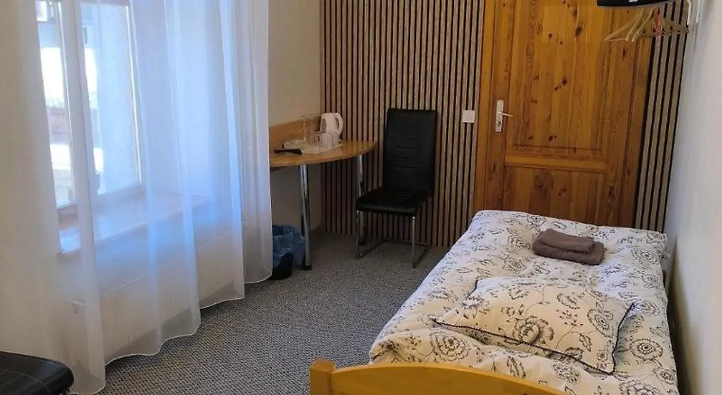 Katrina ROOM_EXAMPLE