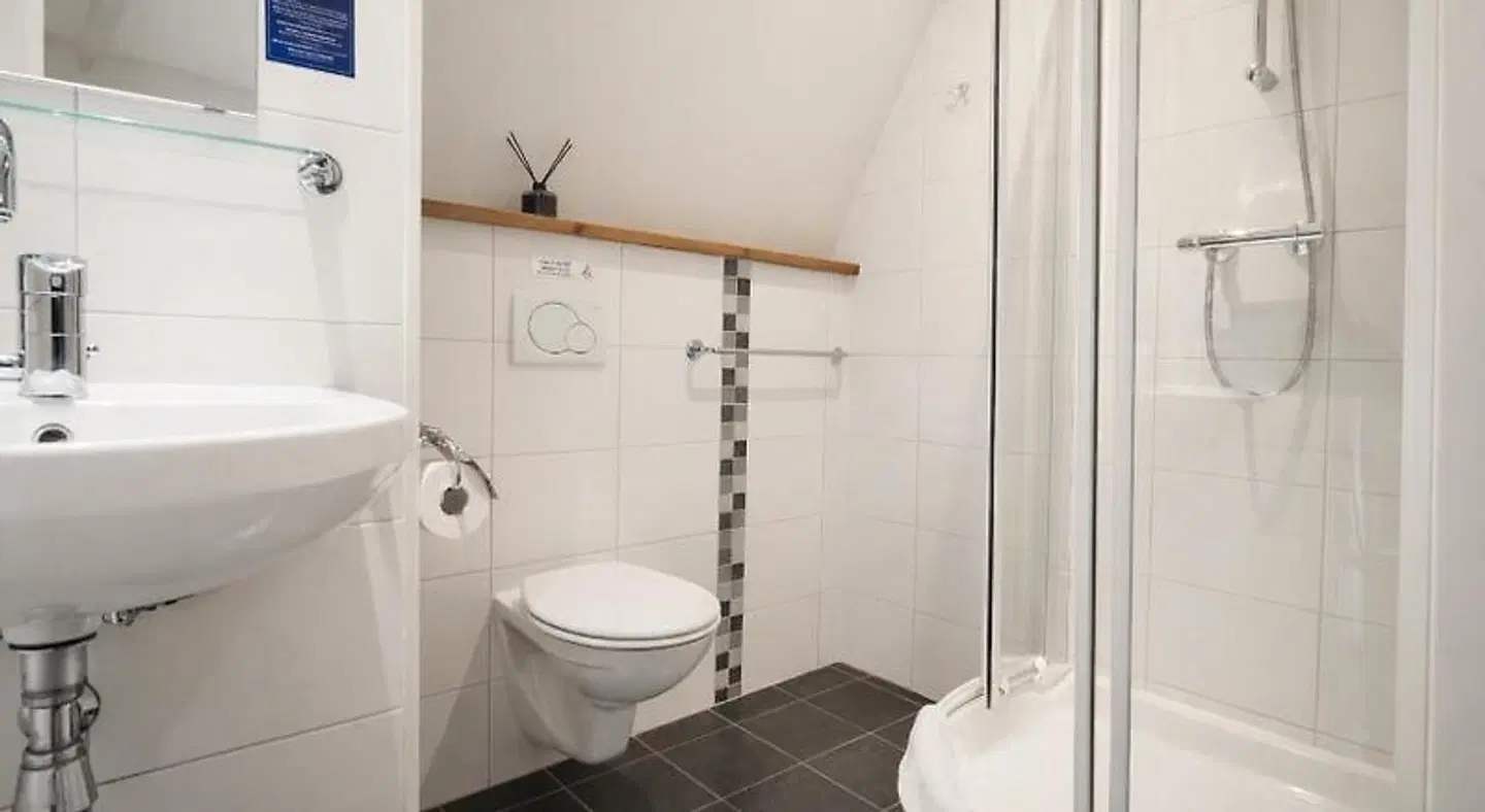 King's Inn City Hostel - Hotel Alkmaar Badezimmer