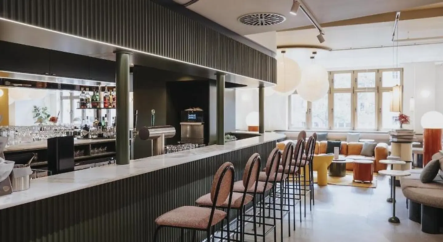 Premier Inn Köln City Mediapark Bar