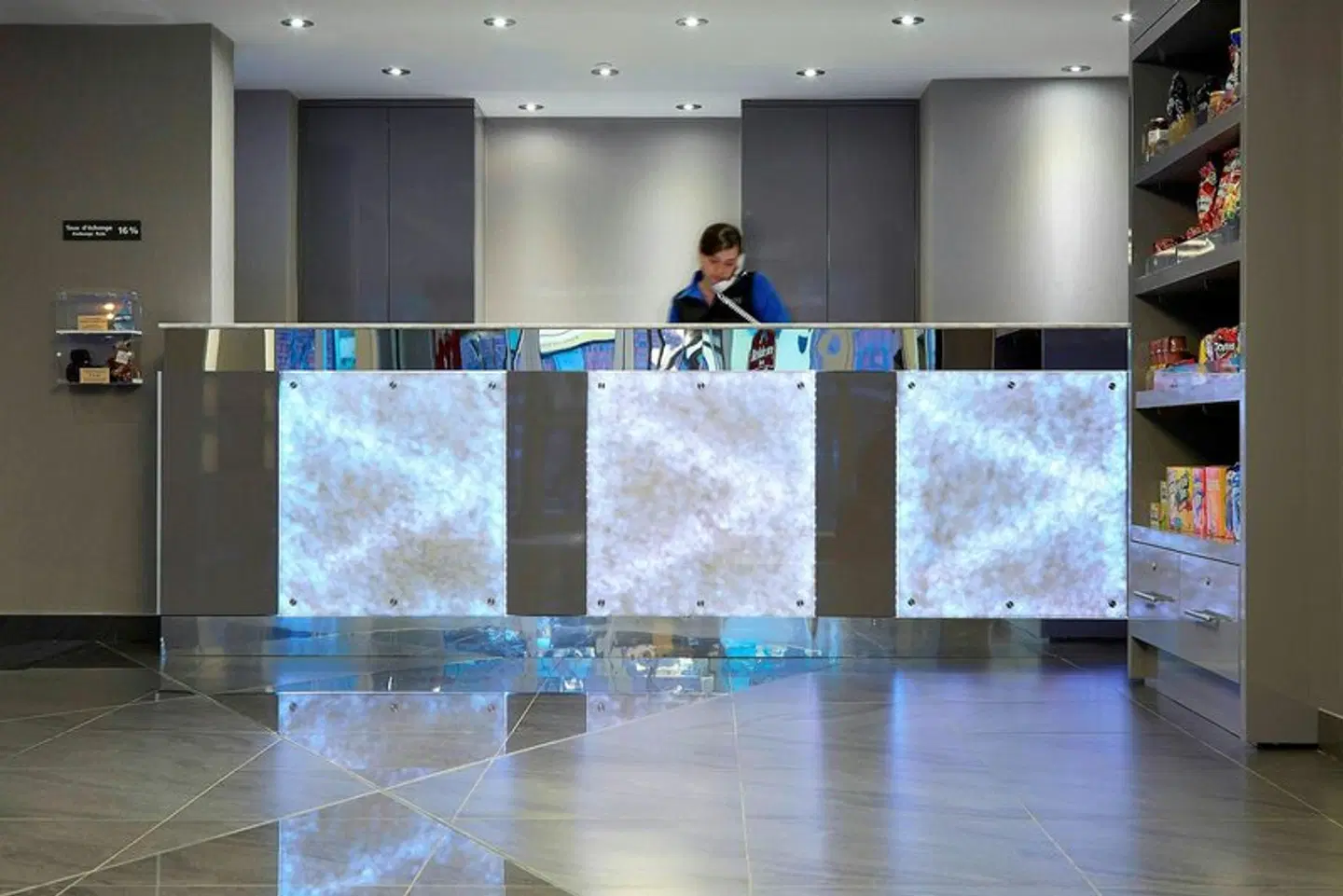 Residence Inn by Marriott Montreal Downtown Hallenbad