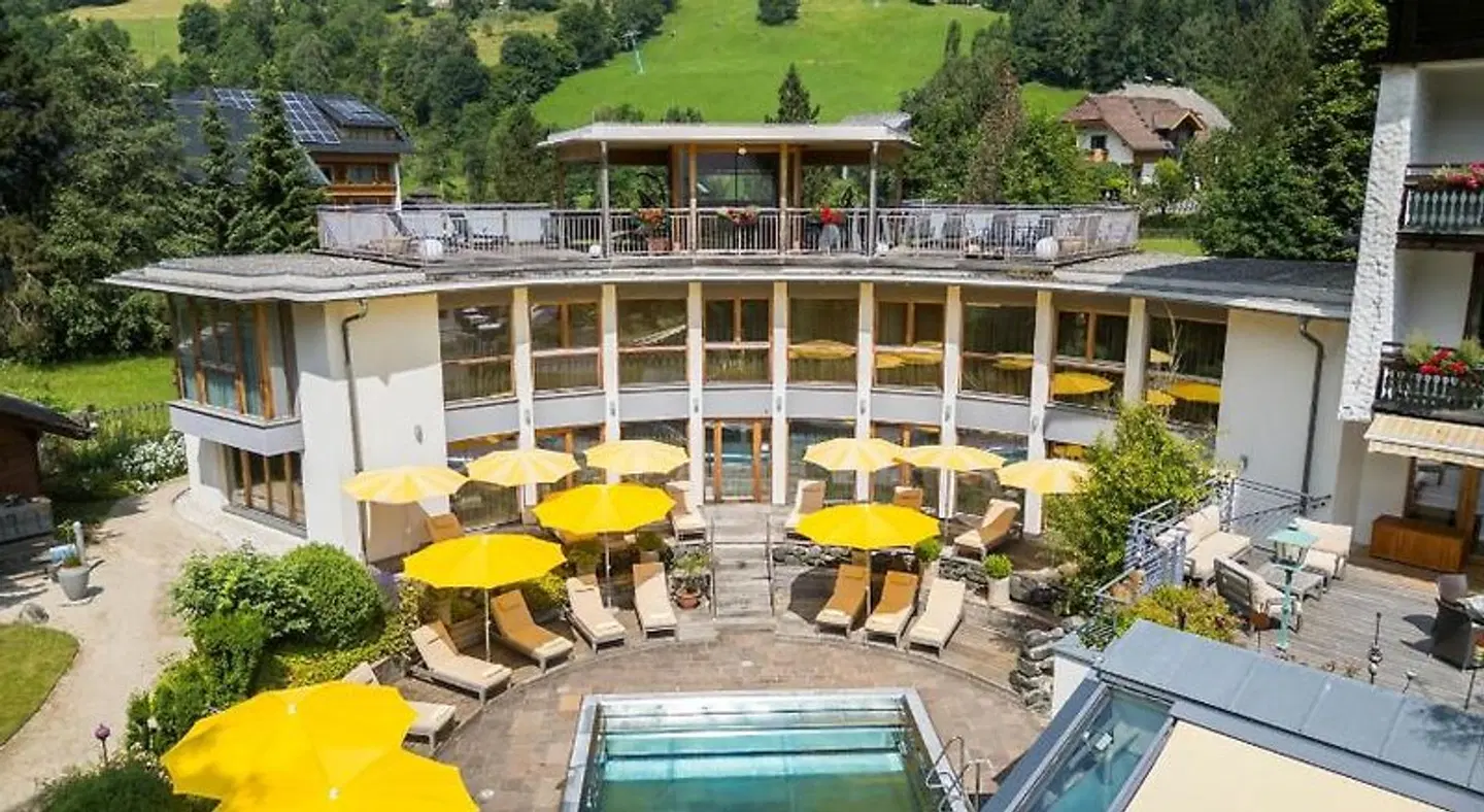 Naturhotel Ortners Eschenhof Terrasse