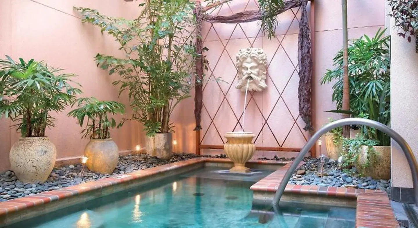 Wyndham La Belle Maison Hallenbad