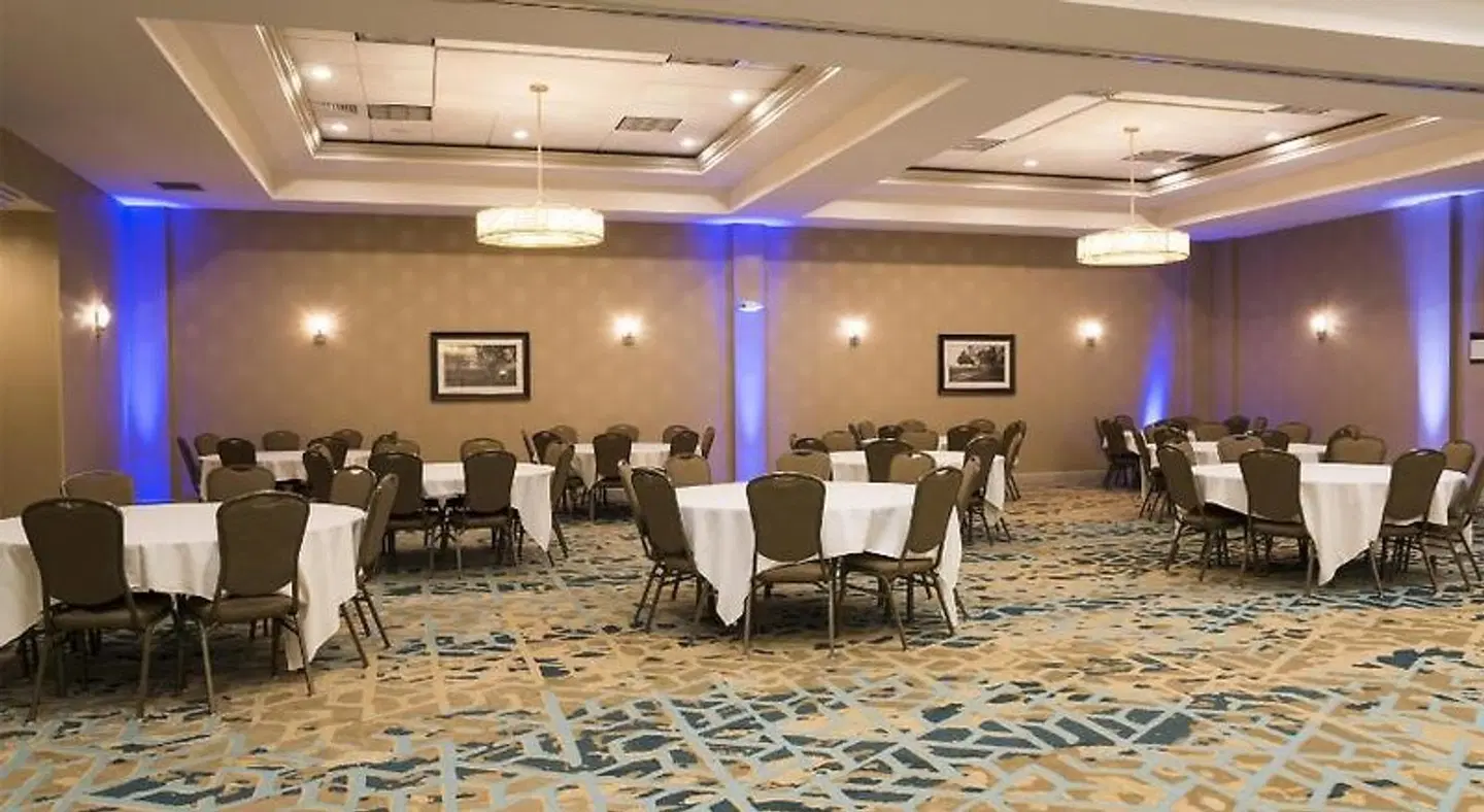 DoubleTree by Hilton Pleasant Prairie Kenosha Restaurant