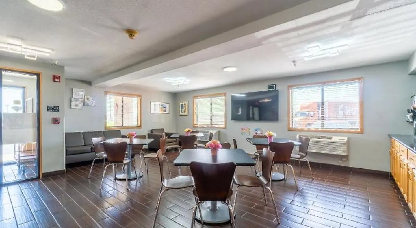 Super 8 Sioux City South Restaurant