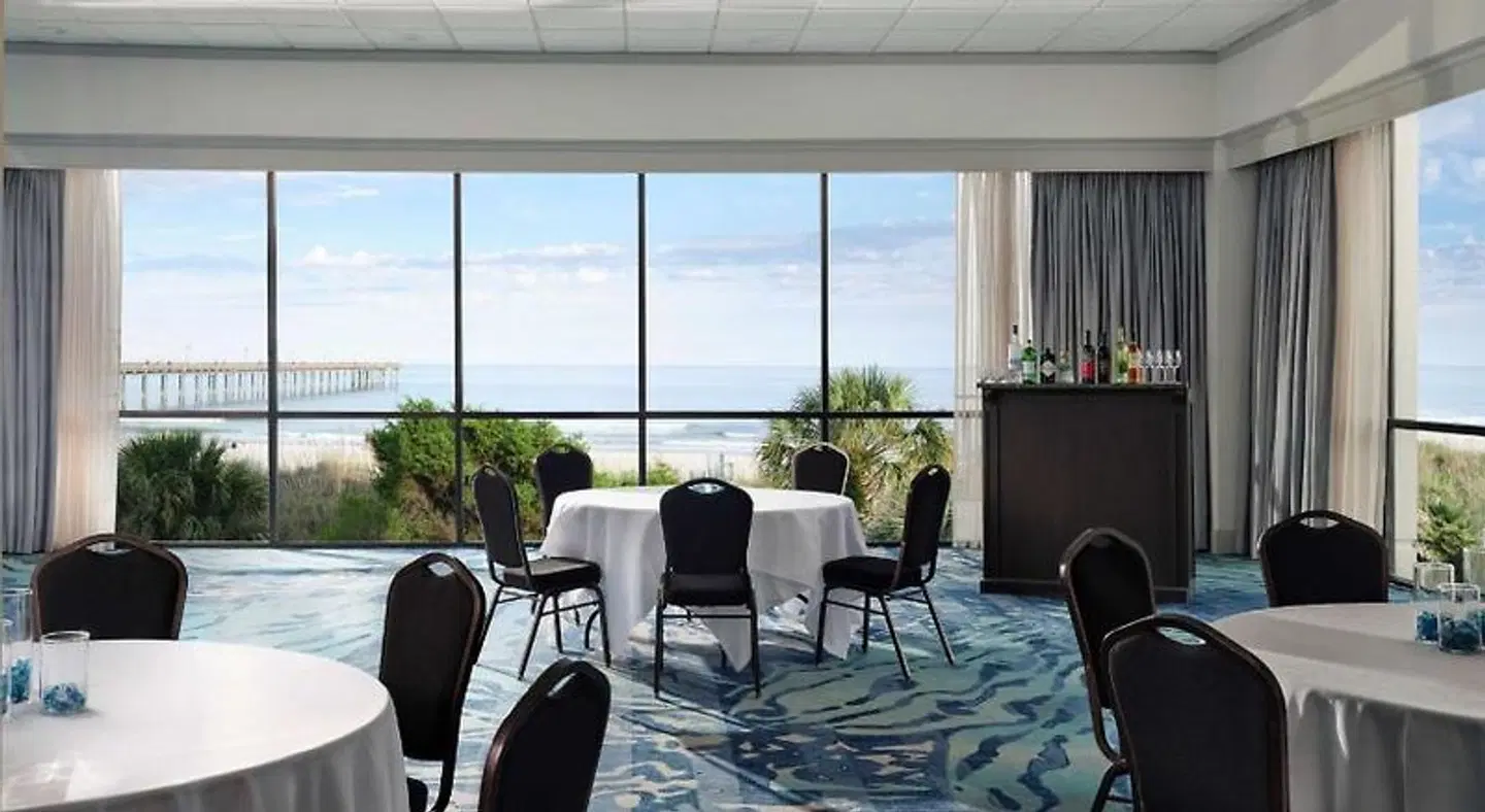 The Ellie Beach Resort Myrtle Beach, Tapestry By Hilton Restaurant