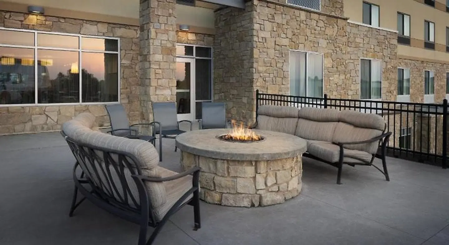 Fairfield by Marriott Inn & Suites Lincoln Southeast LOUNGE_LOBBY