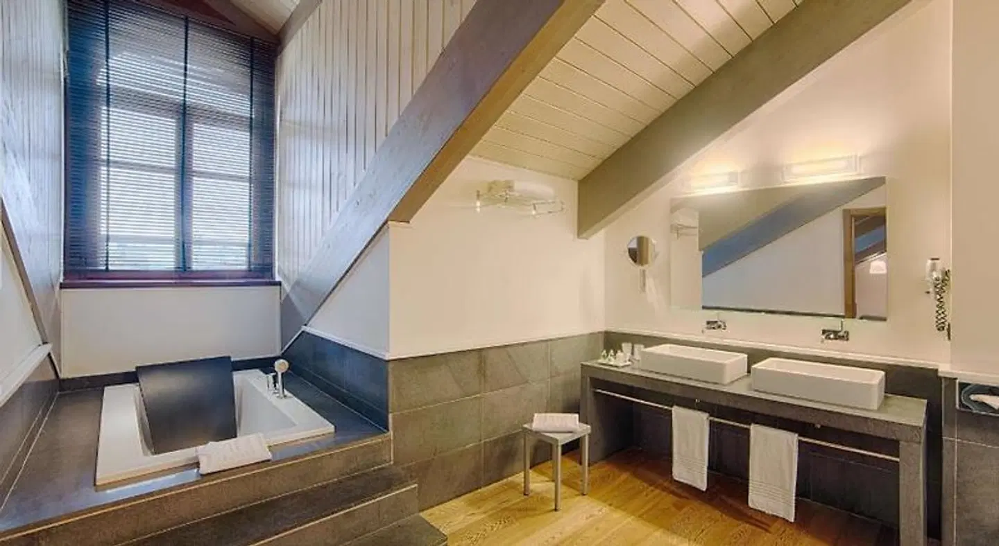 Hotel NH Collection Torino Santo Stefano ROOM_EXAMPLE