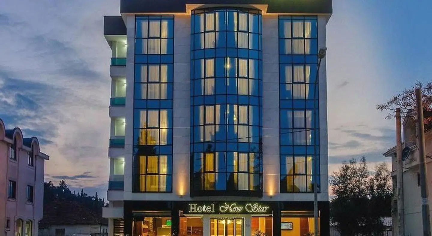 New Star EXTERIOR