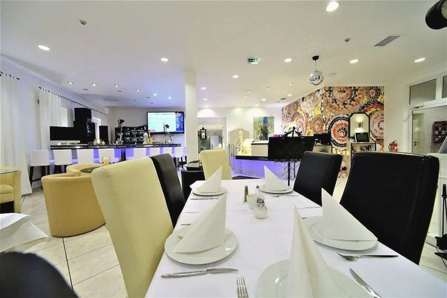 Ascot Restaurant