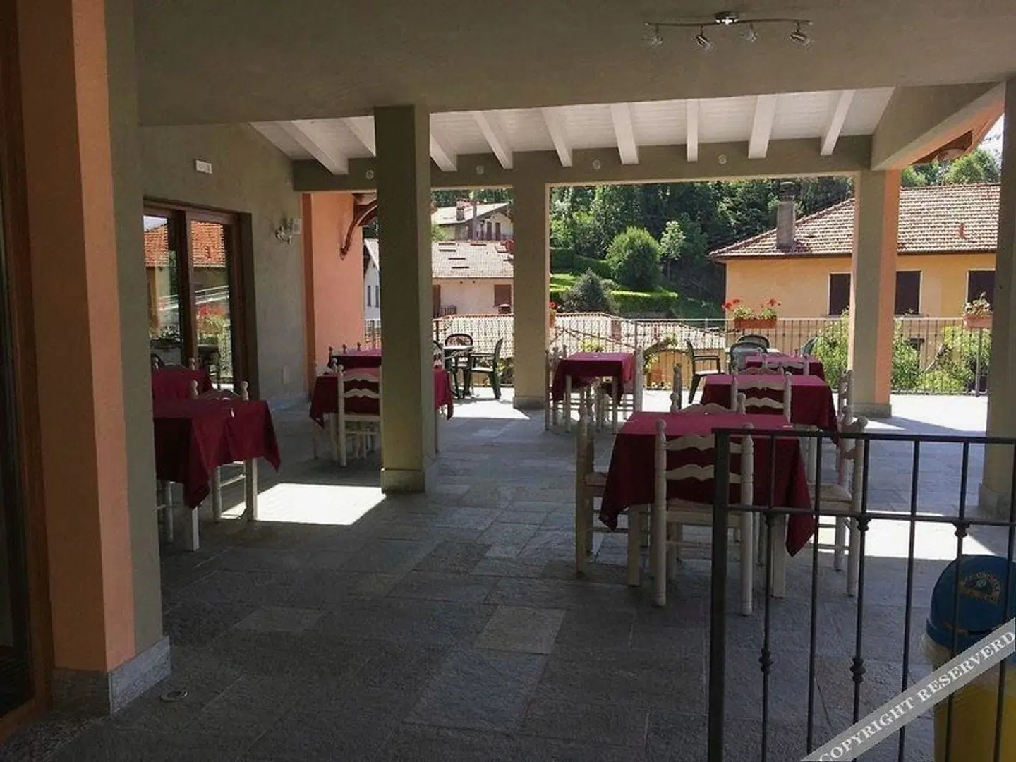 Ascot Restaurant