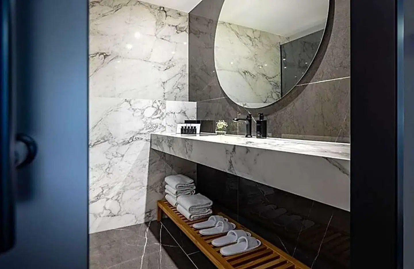 Grand Hotel Adriatic II Badezimmer