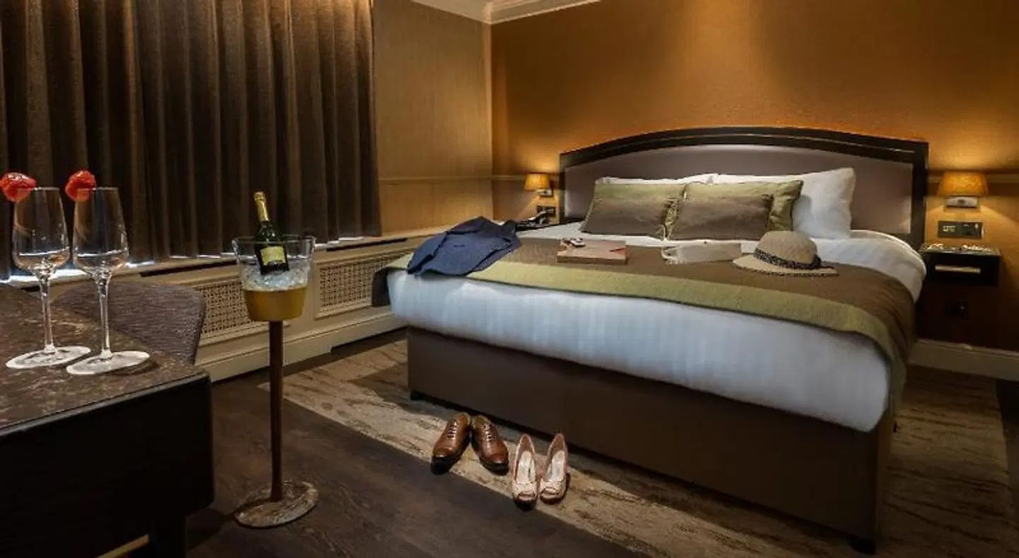 Cassidys ROOM_EXAMPLE
