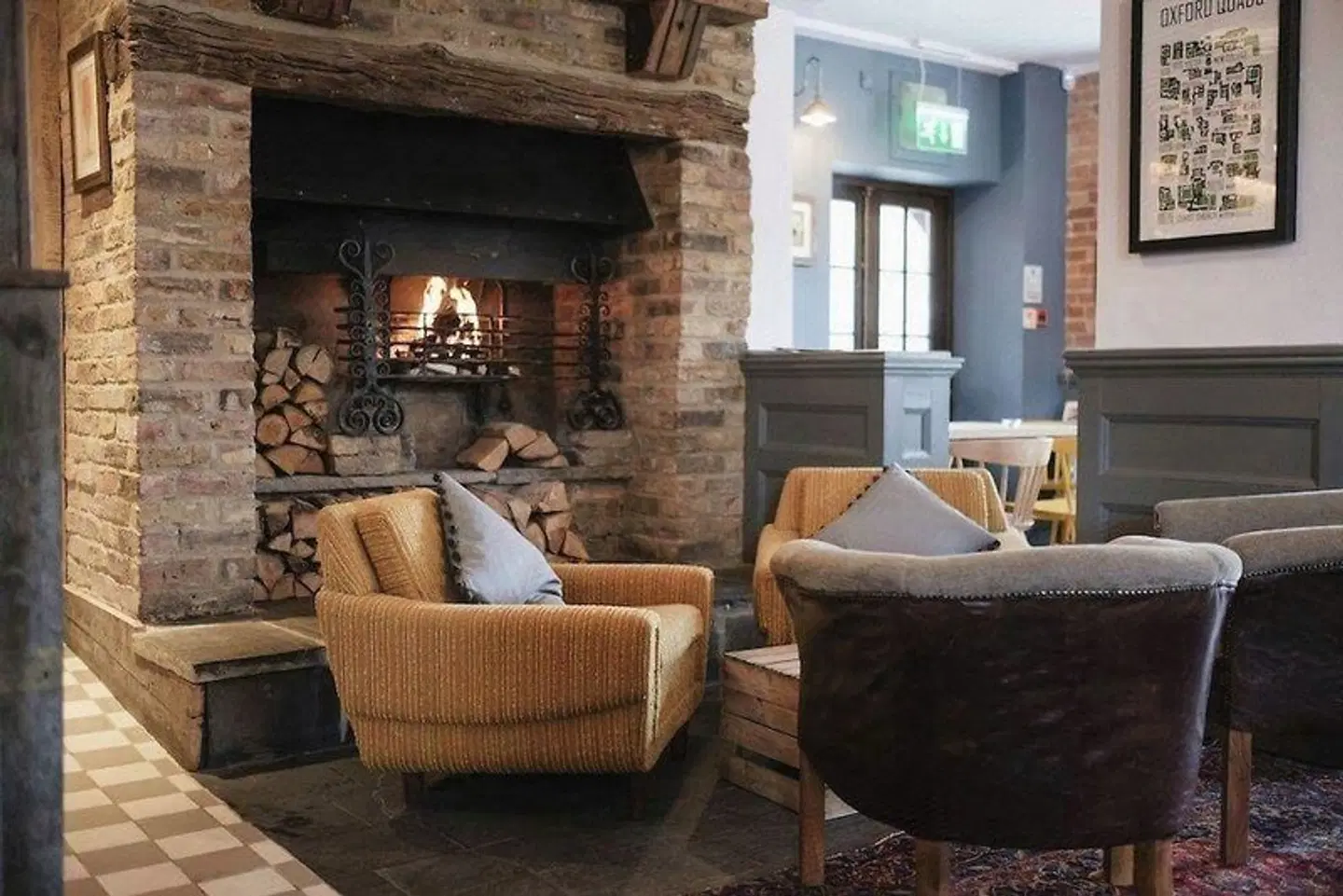 Head of the River LOUNGE_LOBBY