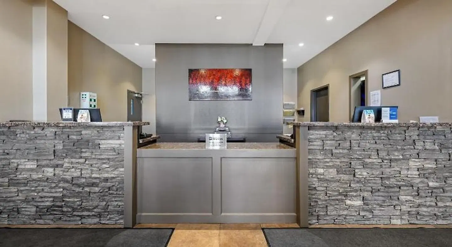 Best Western Plus Estevan Inn & Suites LOUNGE_LOBBY