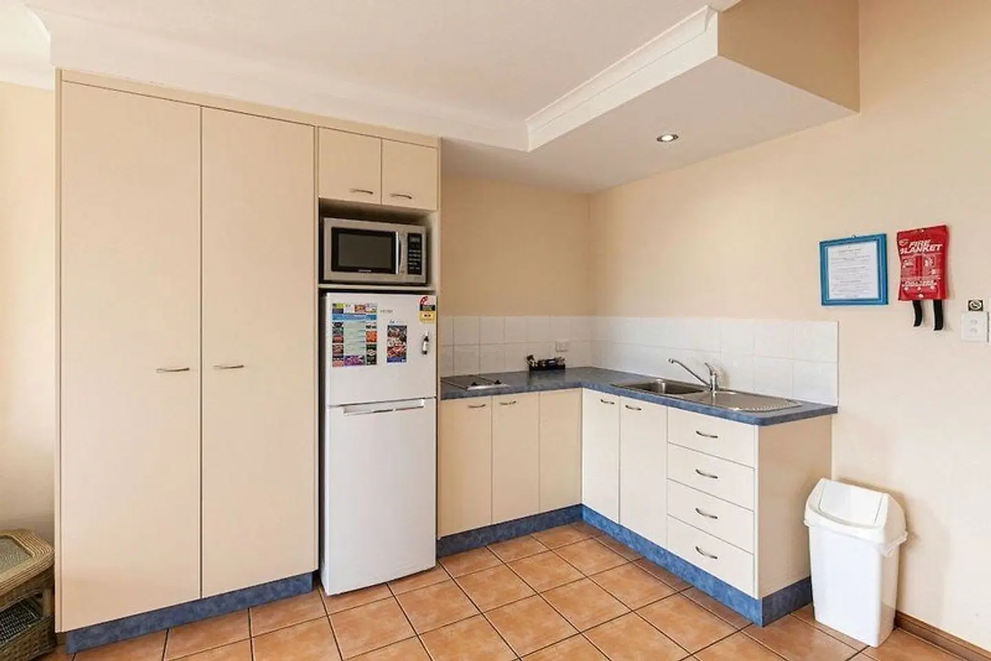 Sunlit Waters Studio Apartments ROOM_EXAMPLE
