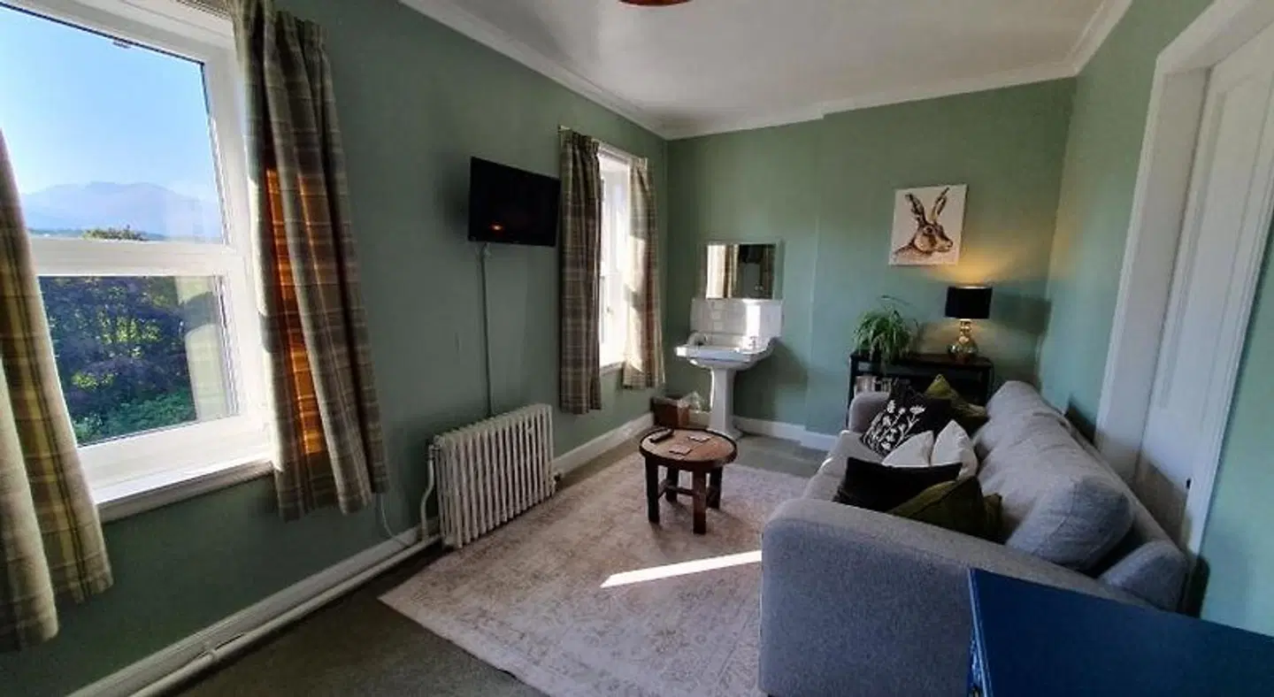 Tirindrish House B&B ROOM_EXAMPLE