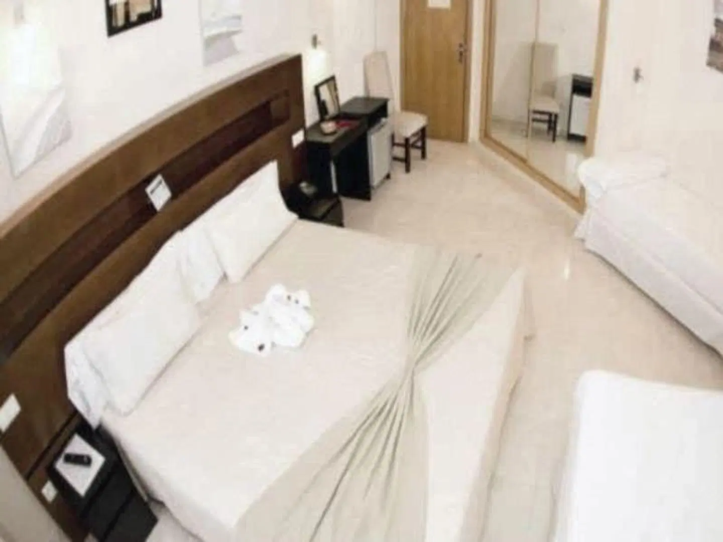 Hostal San Marcos ROOM_EXAMPLE
