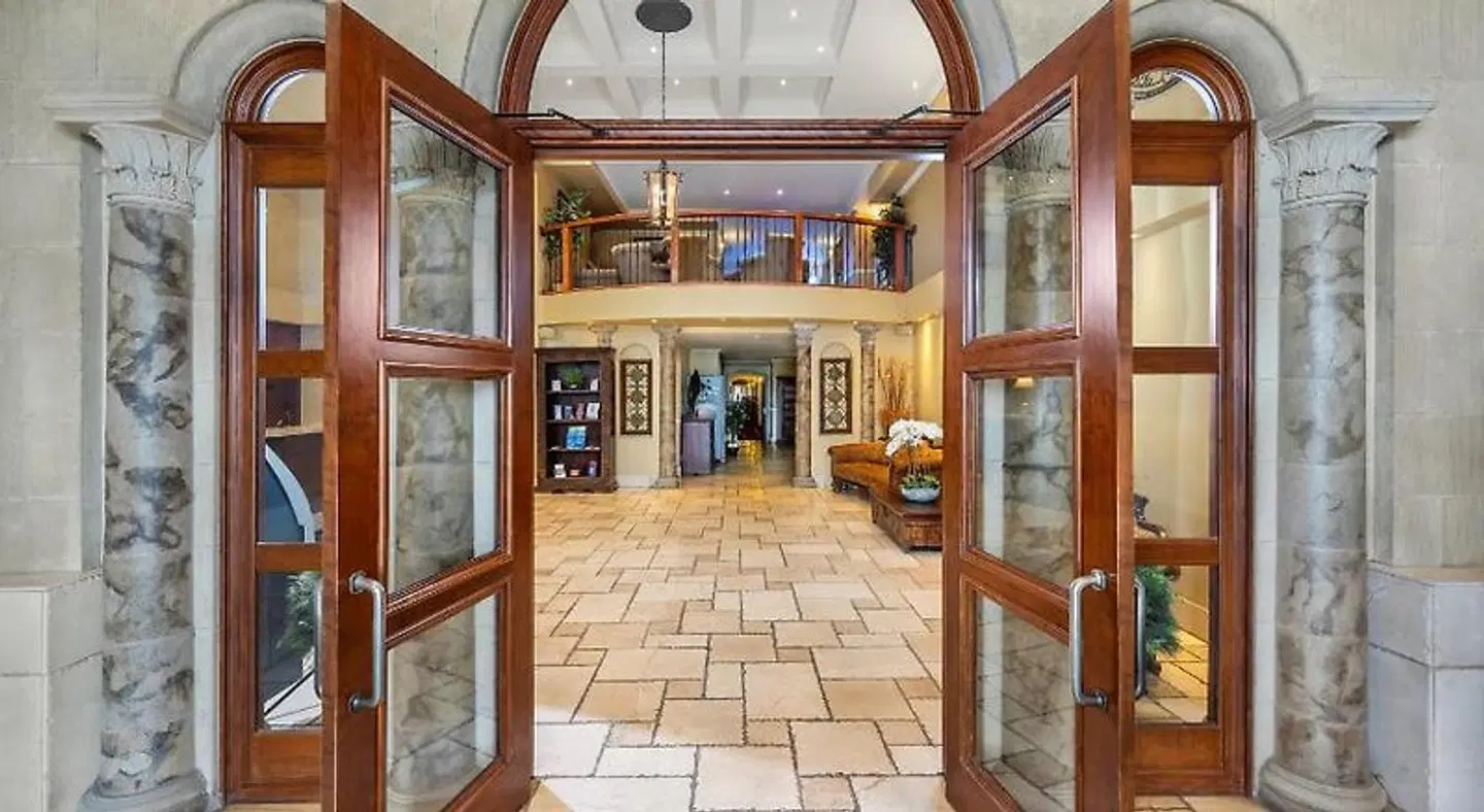 Brossard LOUNGE_LOBBY