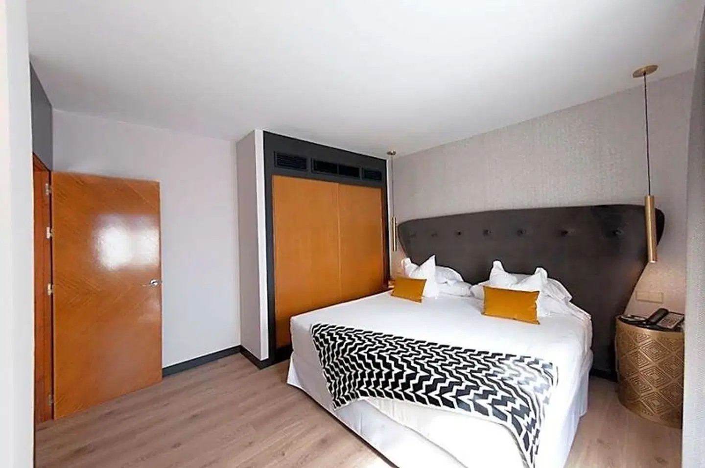 La Laguna Spa & Golf ROOM_EXAMPLE