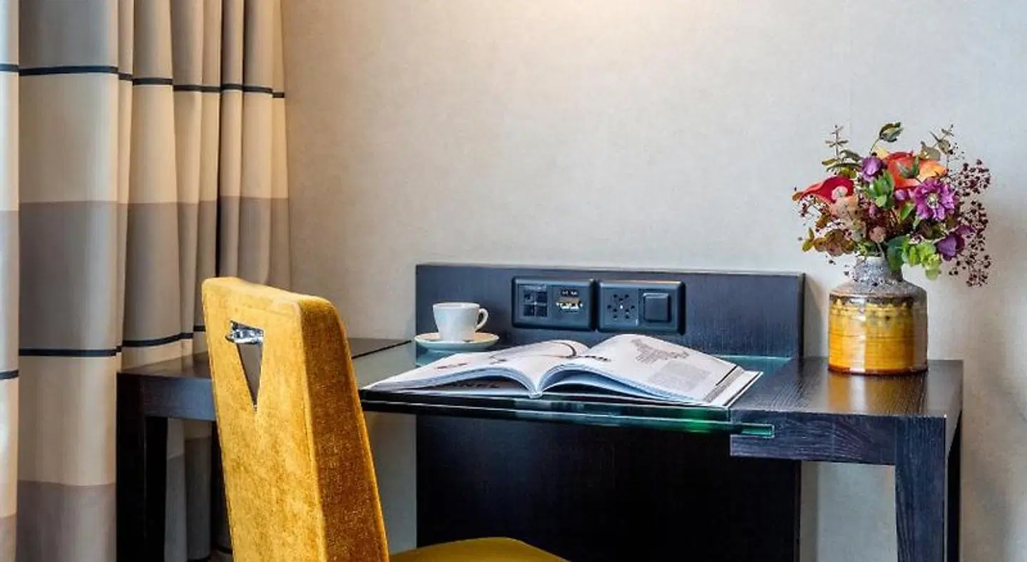 Auteuil ROOM_EXAMPLE
