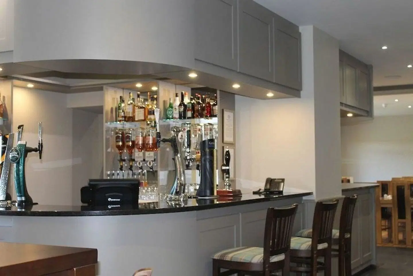 Northern Sands Hotel Bar