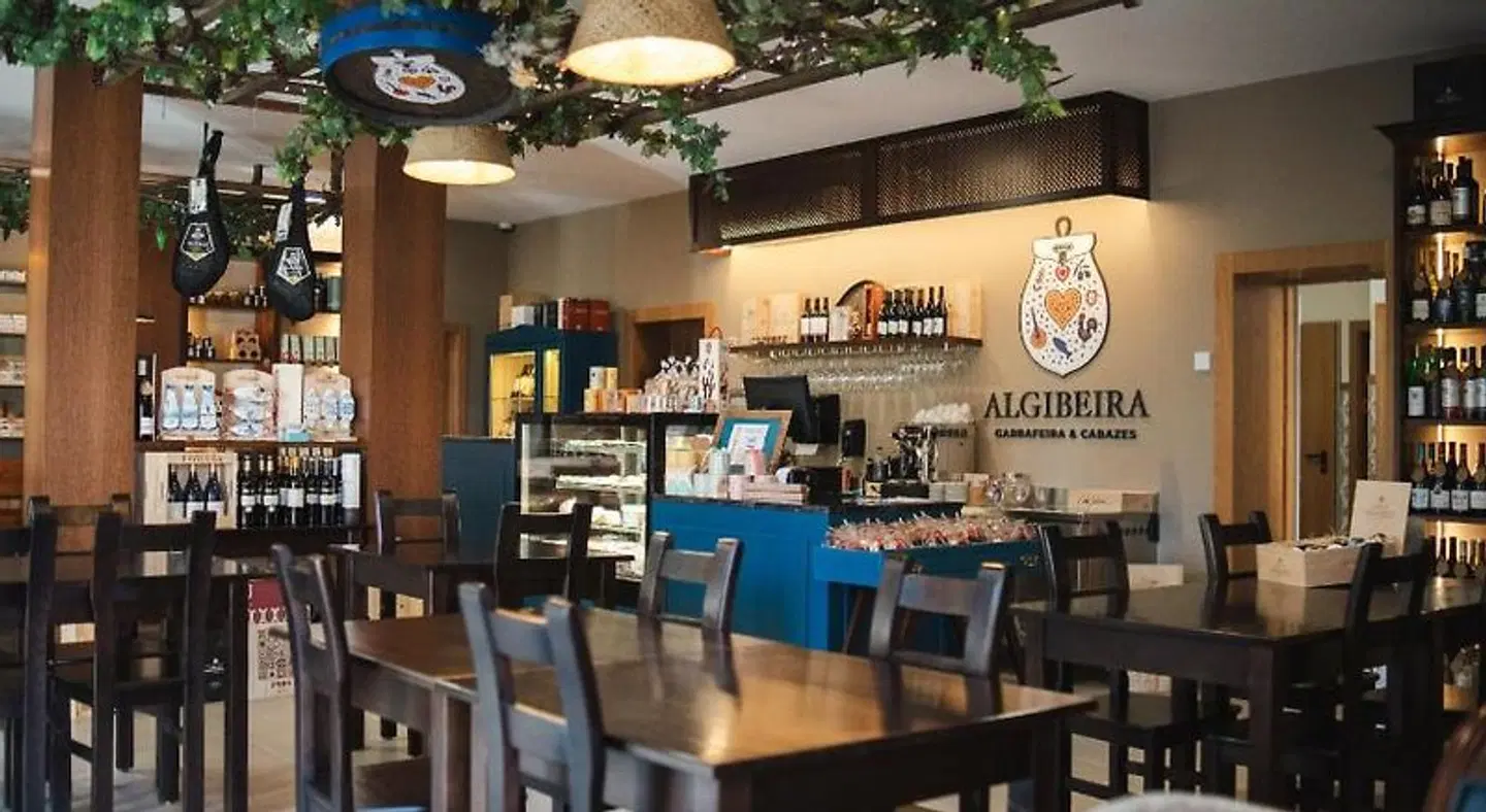 B&B Pensao Avenida Bar