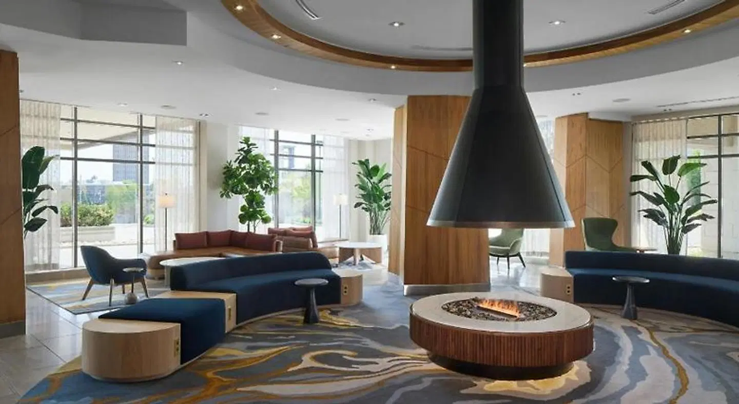 Delta Hotels by Marriott Waterloo LOUNGE_LOBBY