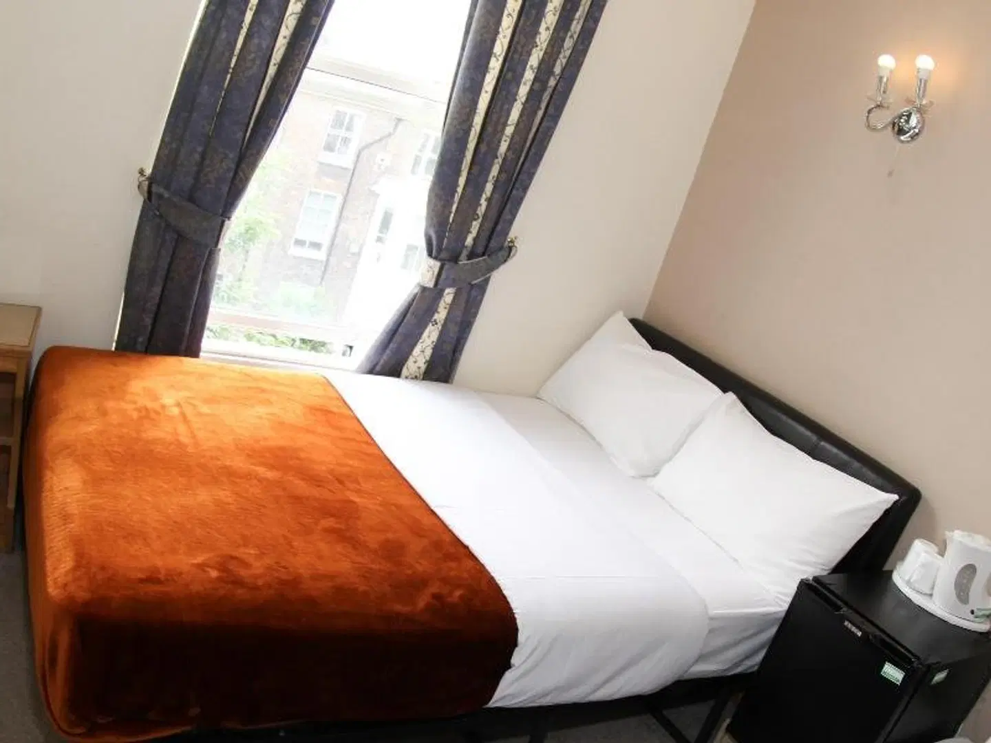 Holland Inn ROOM_EXAMPLE