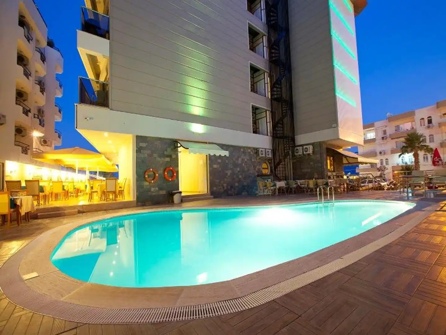 Aurasia Beach Hotel Pool