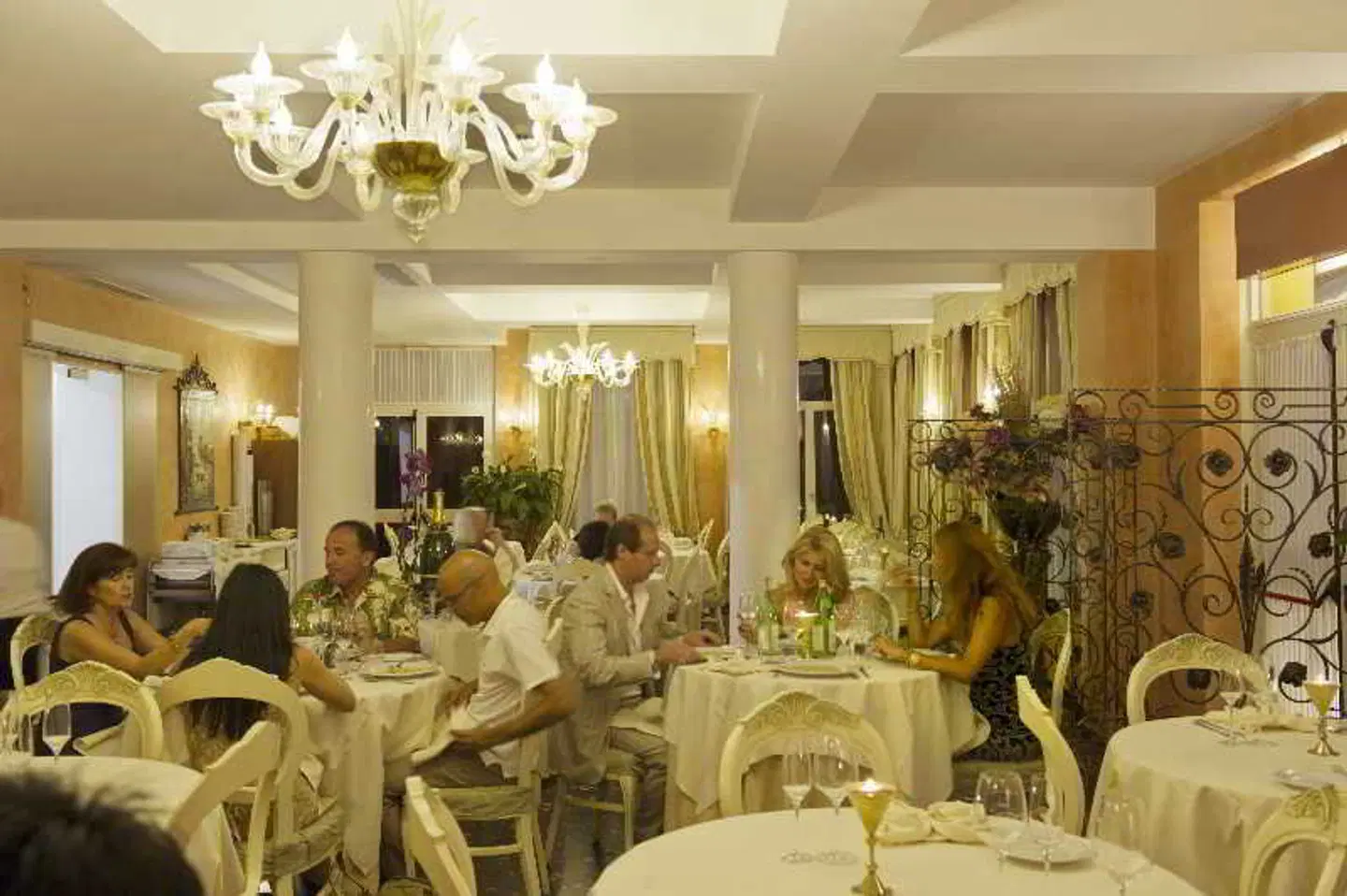 Viktoria Palace Hotel Restaurant