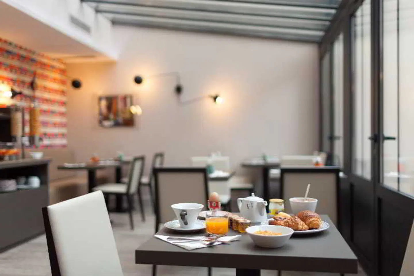 Vic Eiffel Restaurant