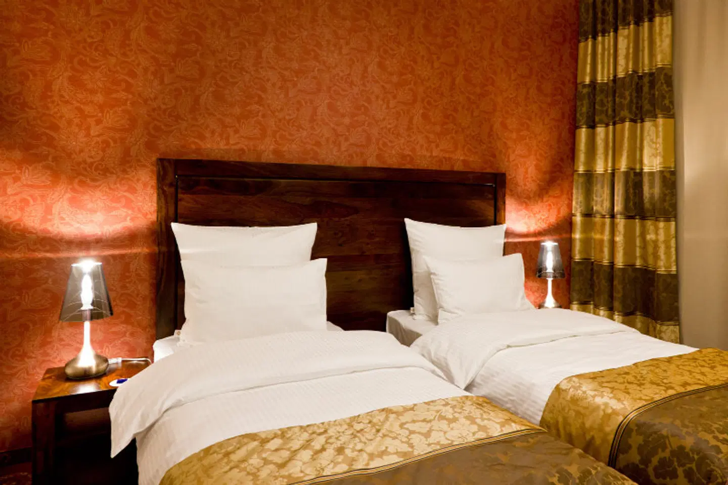 Columbus ROOM_EXAMPLE